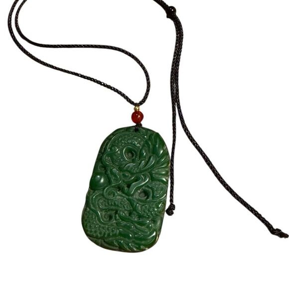 Green and Red dragon Pendant adjustable Necklace - Picture 5 of 6